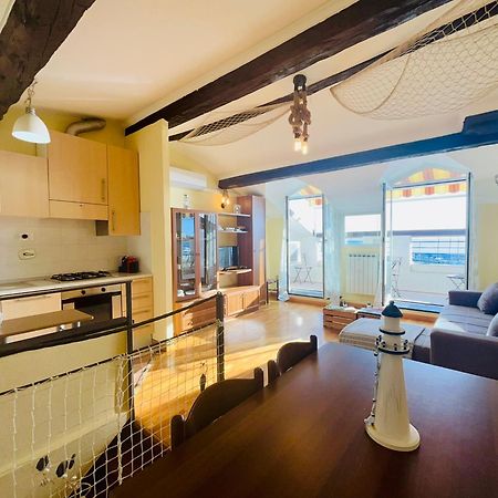 Maison Du Port Vieux Apartment Sanremo Luaran gambar