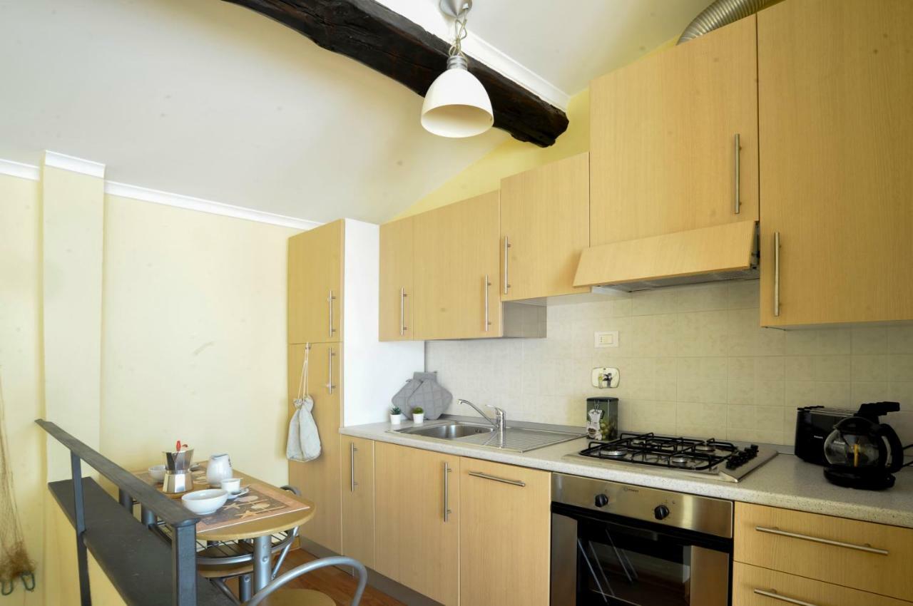 Maison Du Port Vieux Apartment Sanremo Luaran gambar